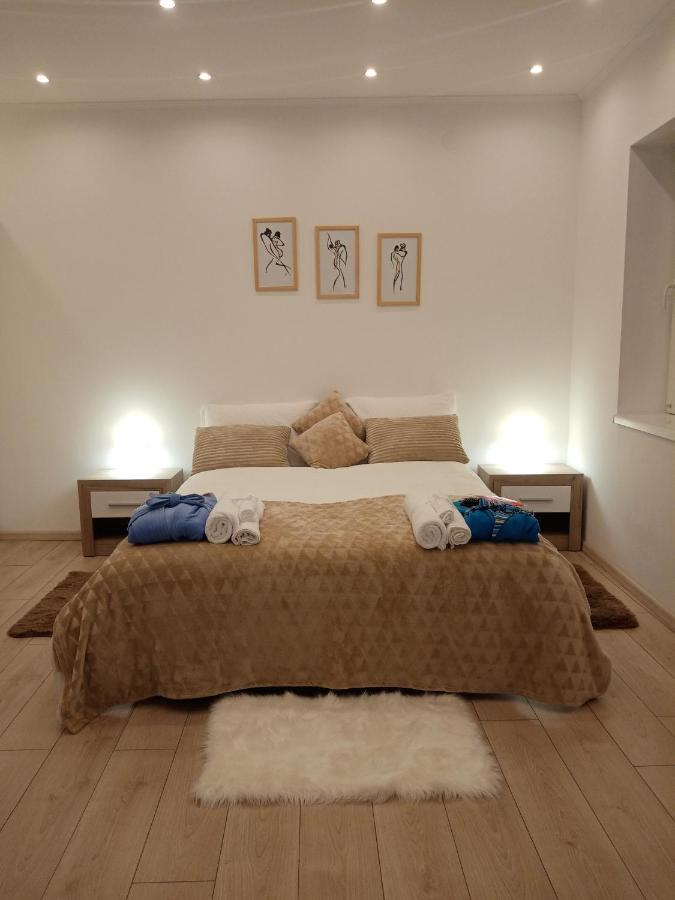Apartman Sofi Lux Subotica Buitenkant foto